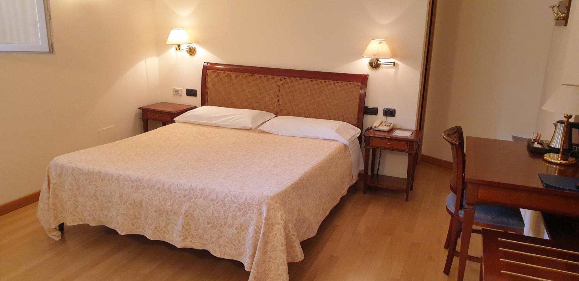 Hotel Tre Re Como Kültér fotó