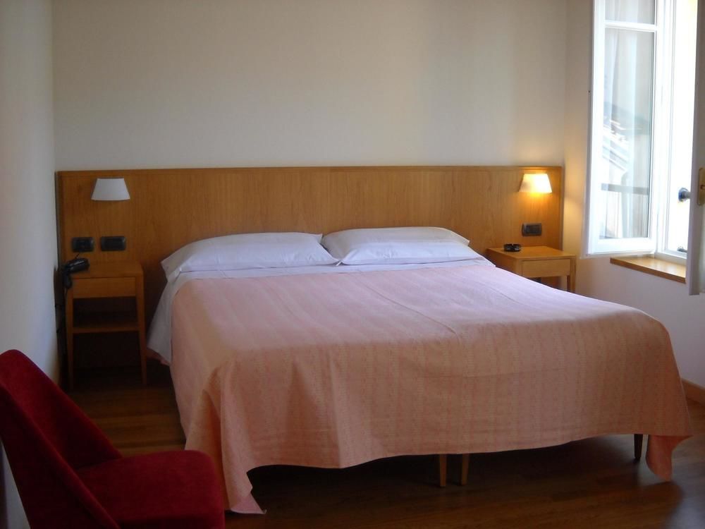 Hotel Tre Re Como Kültér fotó